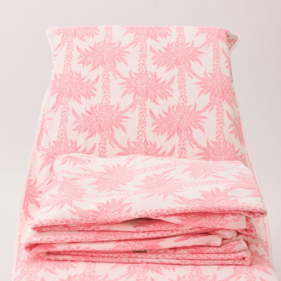 Meg Braff x Weezie Pool Lounge Cover Bundle 4 Meg Braff x Weezie Pool Lounge Cover Bundle