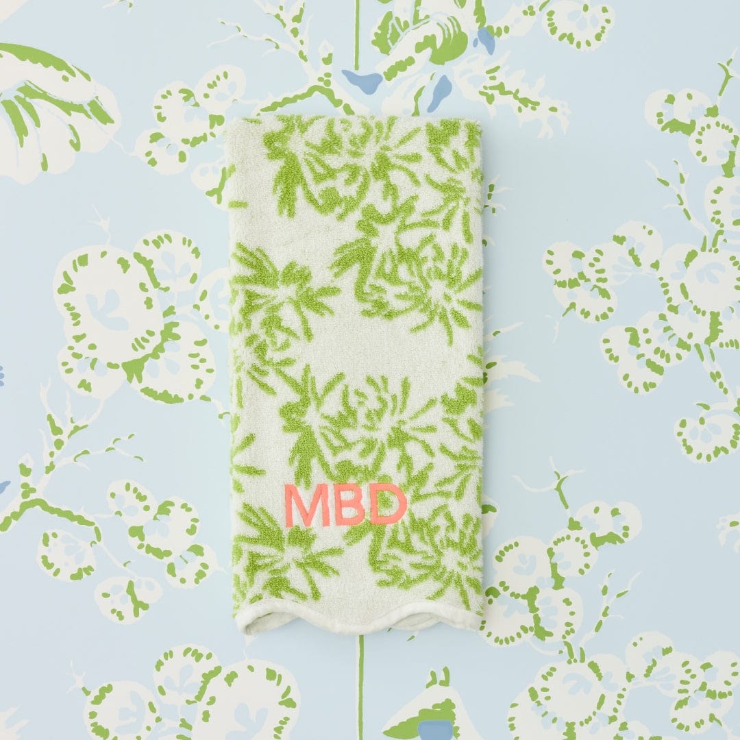 Meg Braff x Weezie Scallop Hand Towels (pair) 3 Meg Braff x Weezie Scallop Hand Towels (pair)