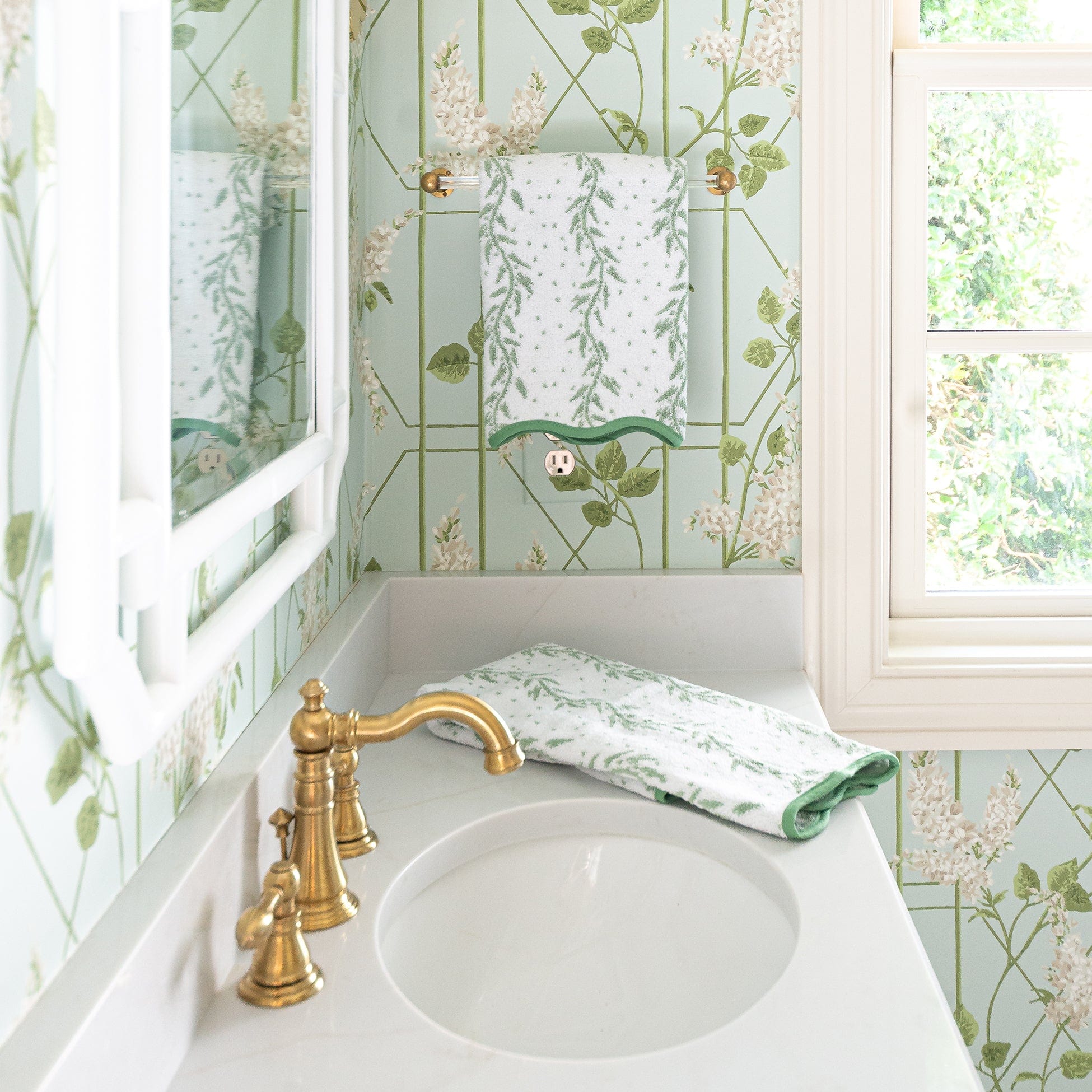 Patterned Scallop Hand Towels (pair) 46 Patterned Scallop Hand Towels (pair)