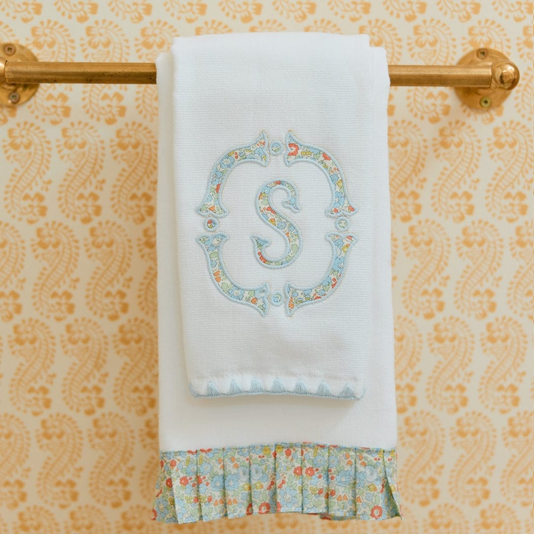 Powder Bath Towels pleated with Liberty London (pair) 5 Powder Bath Towels pleated with Liberty London (pair)
