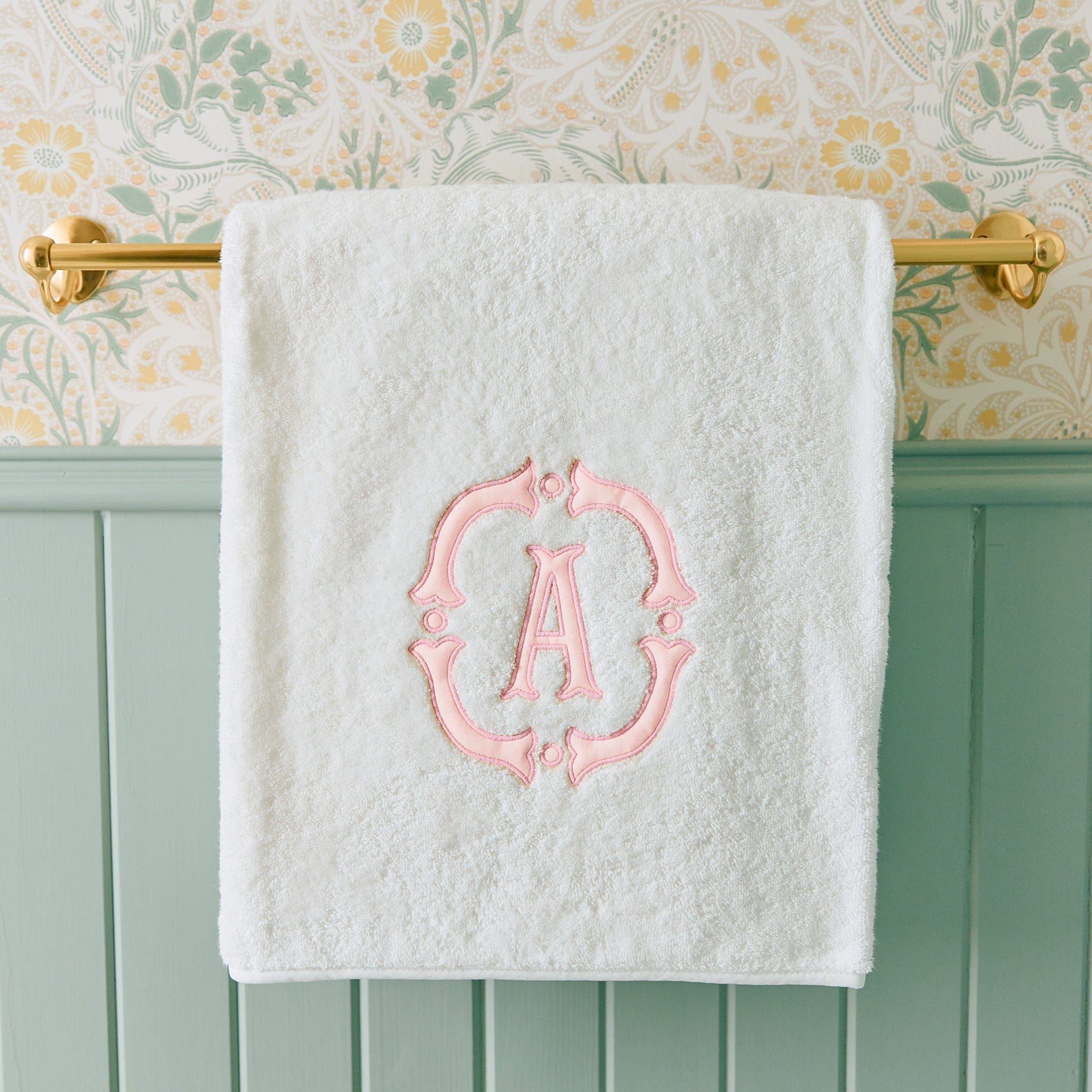Signature Bathroom Bundle (11 pieces) 8 Signature Bathing Bundle (6 pieces)