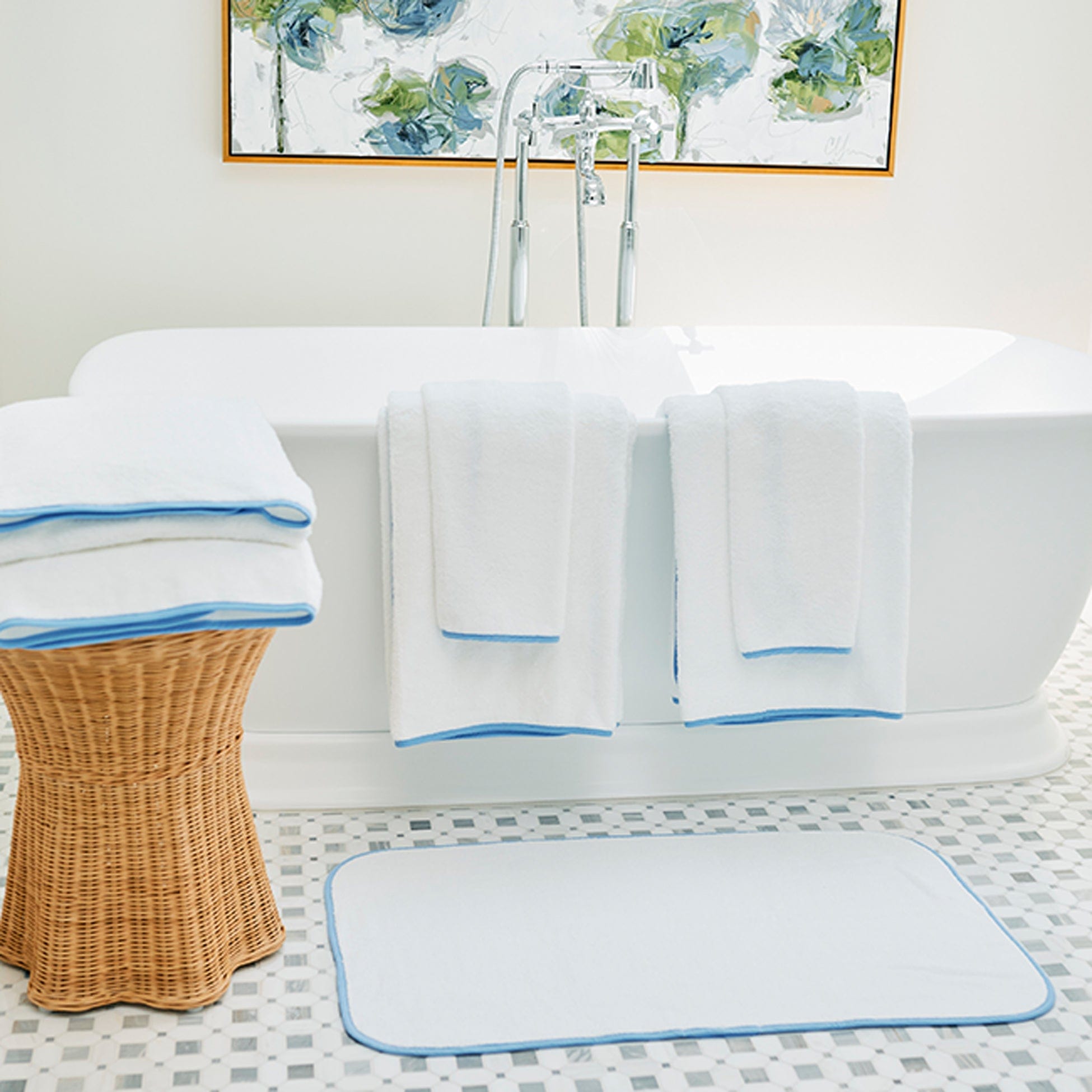Signature Bathroom Bundle (11 pieces) 24 Signature Bathroom Bundle (11 pieces)