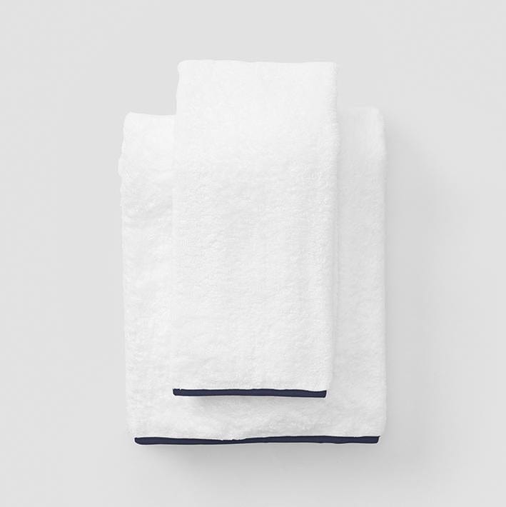 Signature Bathroom Bundle (11 pieces) 47 Signature Bathroom Bundle (11 pieces)