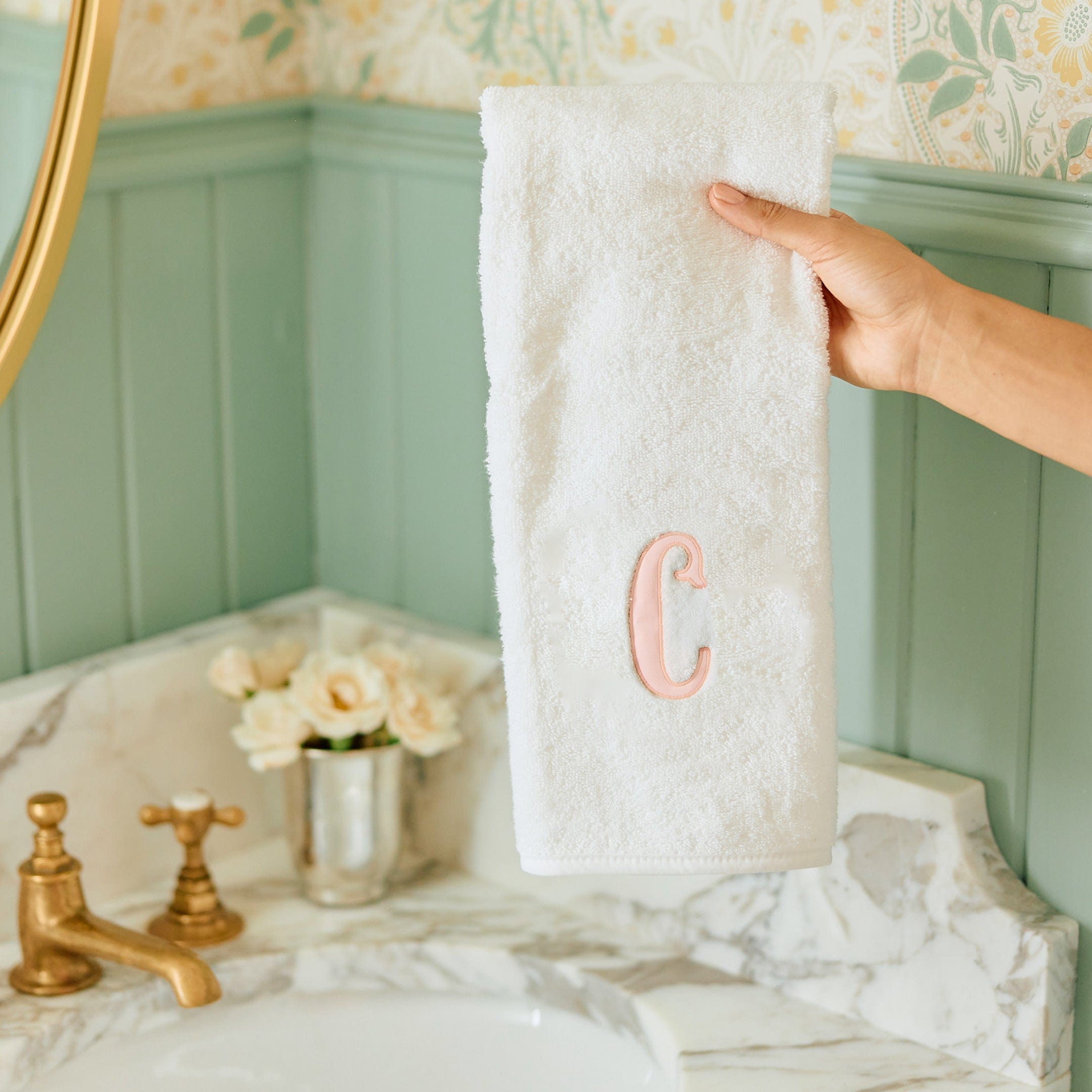Signature Bathroom Bundle (11 pieces) 9 Signature Bathroom Bundle (11 pieces)