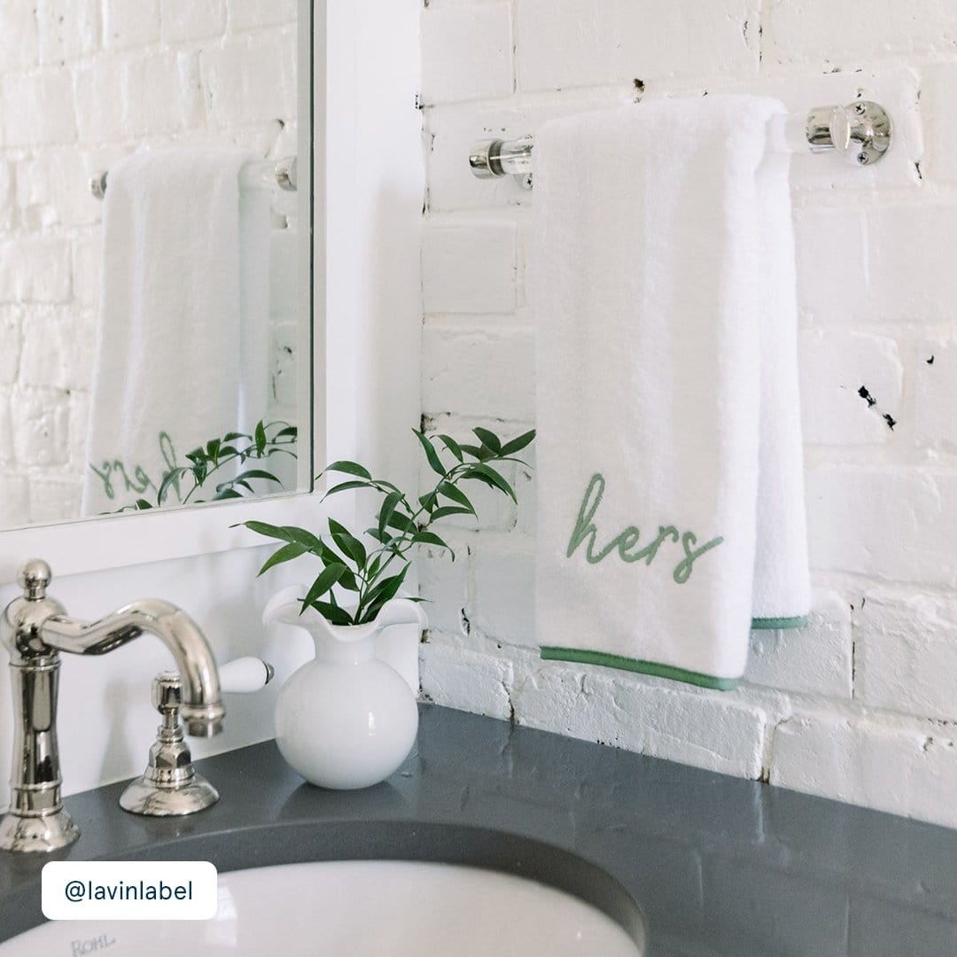 Signature Hand Towels (pair) 70 Signature Hand Towels (pair)