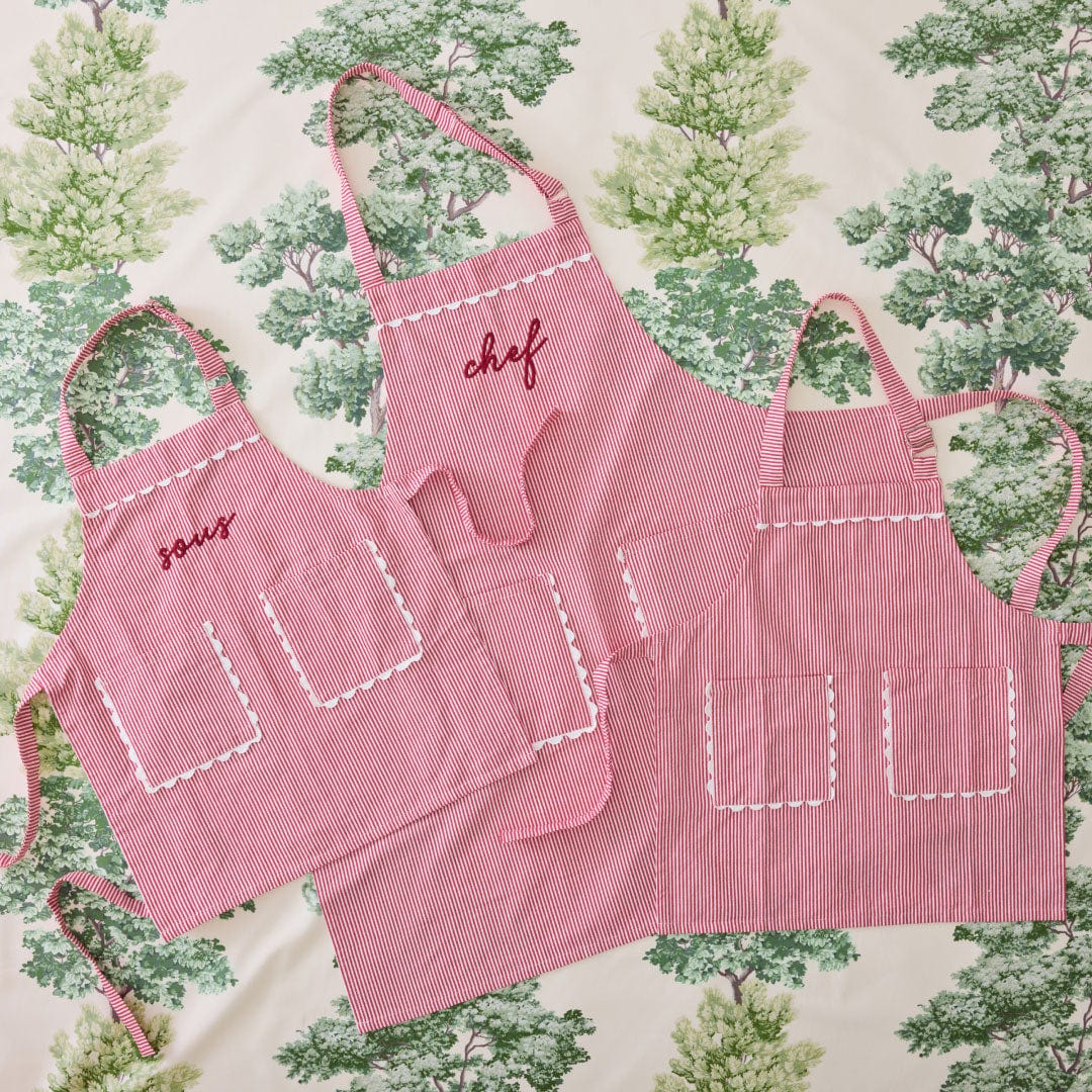 Women’s Apron 9 Women’s Apron