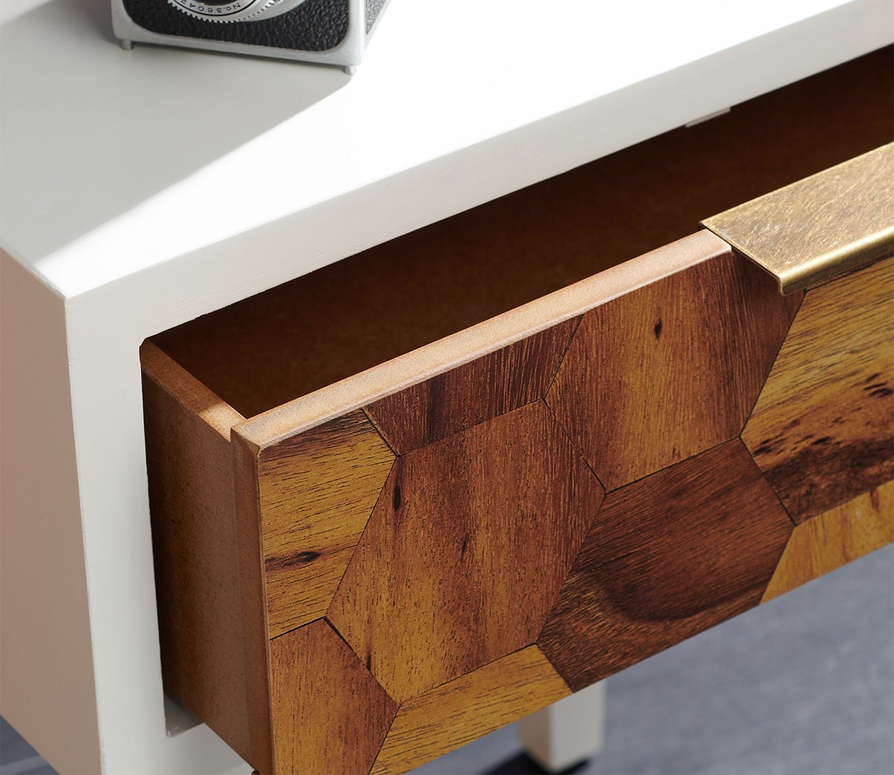 Safavieh Nilo 1-Drawer Accent Table 3 Safavieh Nilo 1-Drawer Accent Table