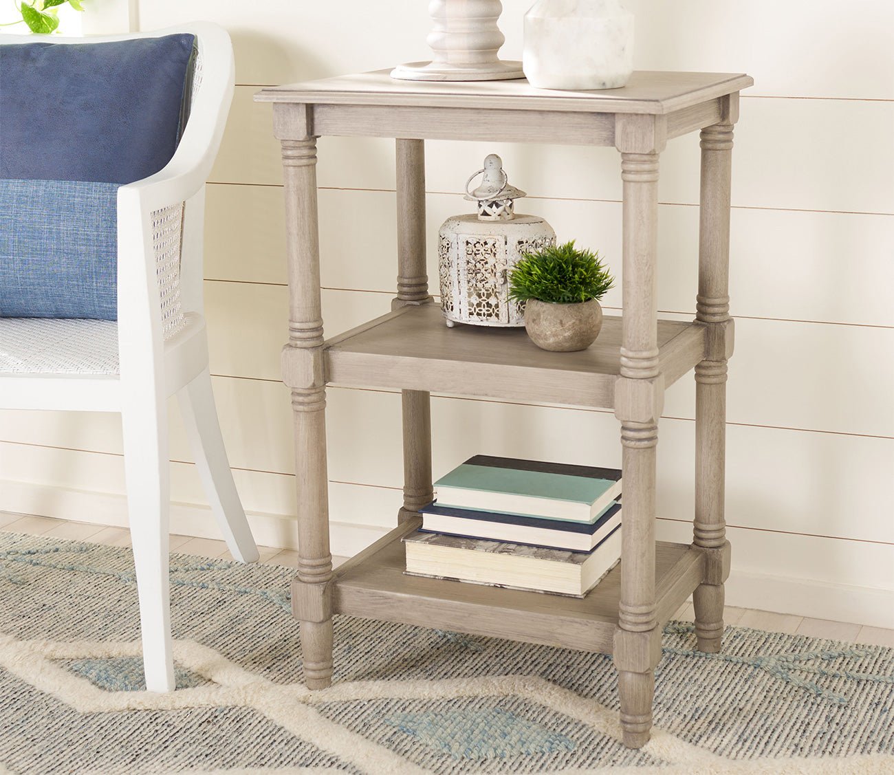Safavieh Cassie 3-Shelf Accent Table