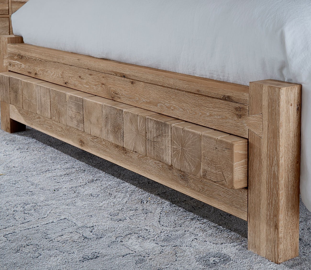 Vaughan Bassett Dovetail 6X6 Bed Bedroom Set 6 Vaughan Bassett Dovetail 6X6 Bed Bedroom Set