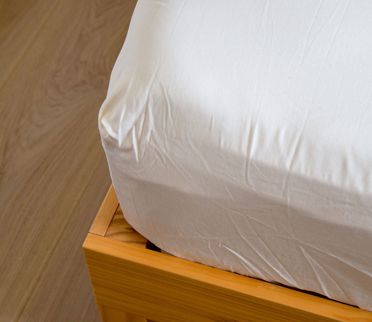 Sleep & Beyond Organic Cotton Fitted Sheet