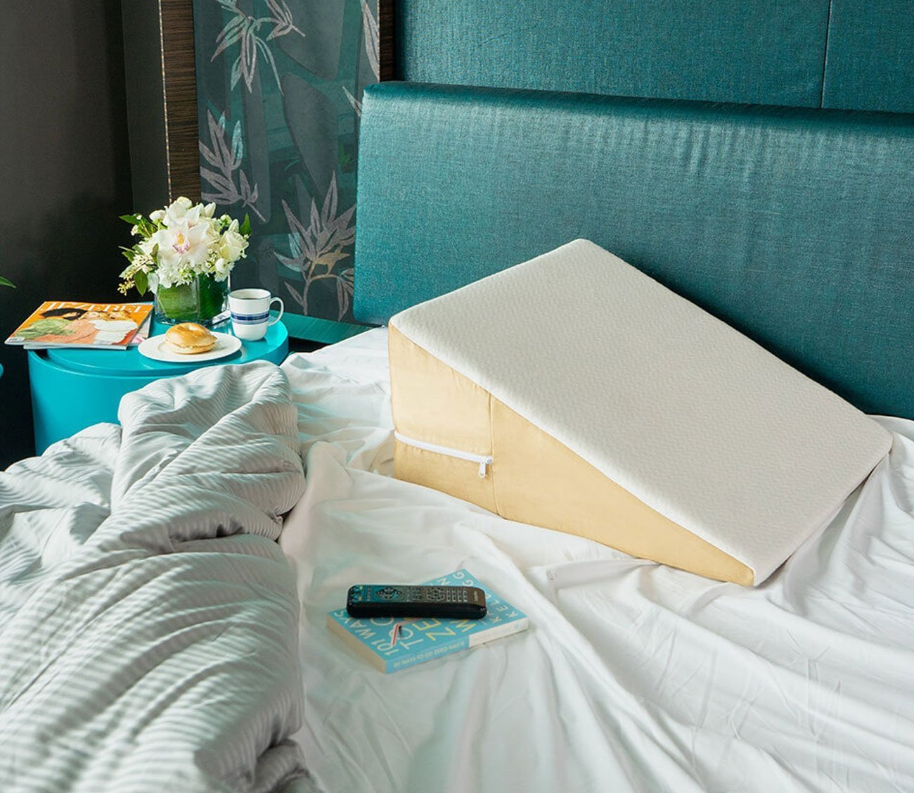 Avana Slant Bed Wedge Memory Foam Pillow 3 Avana Slant Bed Wedge Memory Foam Pillow