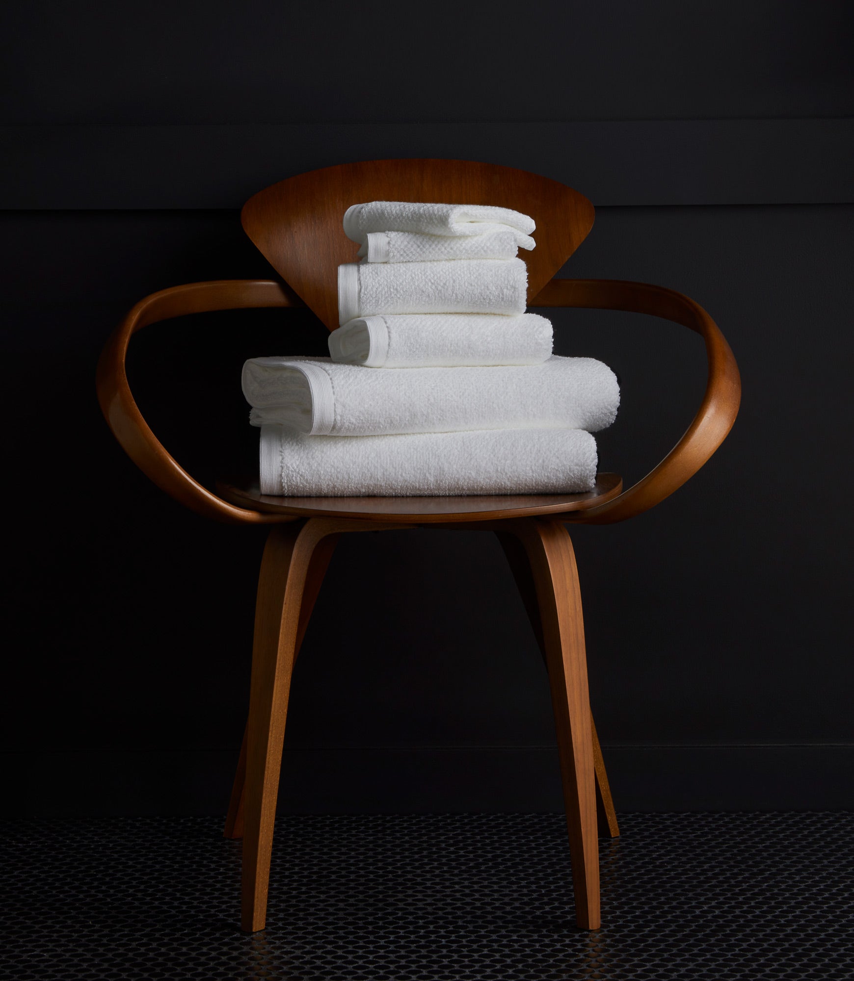 Jubilee Towel & Bathrobe Bundle 6 Jubilee Textured Bath Towel