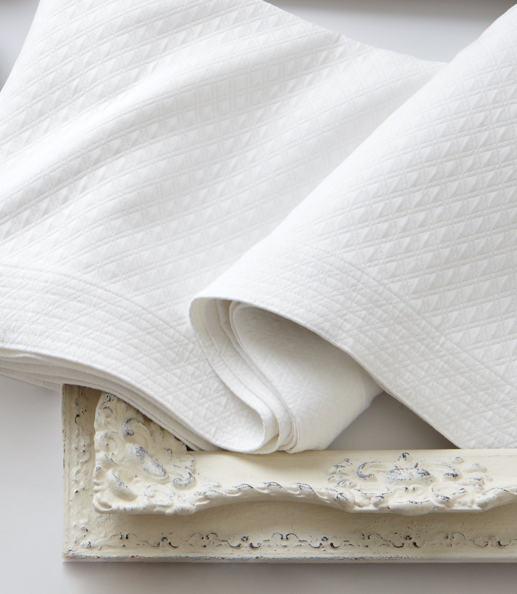 Alyssa Matelassé Coverlet 7 Alyssa Matelassé Coverlet