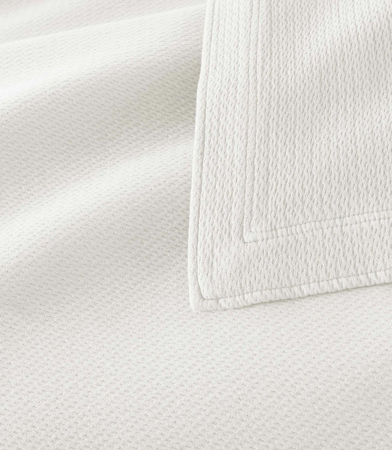 Angie Matelassé Coverlet 7 Angie Matelassé Coverlet